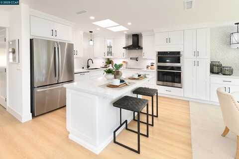 2101 Golden Rain, Walnut Creek, CA 94595