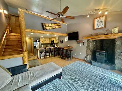 100 Creekside Drive, Bear Valley, CA 95223