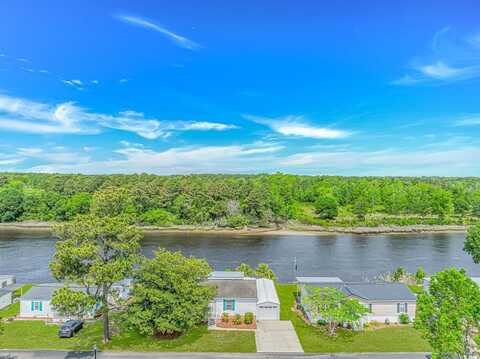 809 Waterway Dr., North Myrtle Beach, SC 29582
