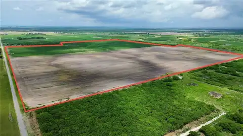 1070 S County Road, Kingsville, TX 78363