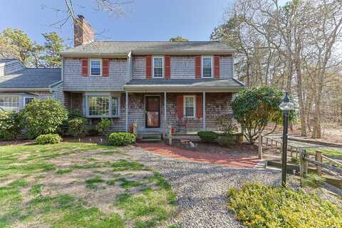 5 Miriah Drive, Yarmouth Port, MA 02675