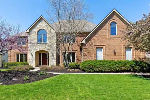 654 Crossing Creek S, Columbus, OH 43230