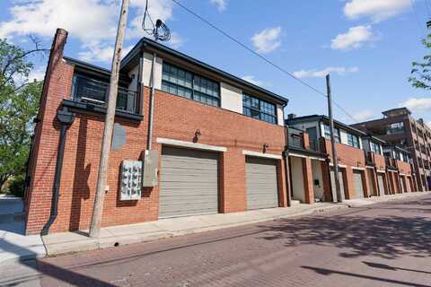 752 N Pearl Street, Columbus, OH 43215