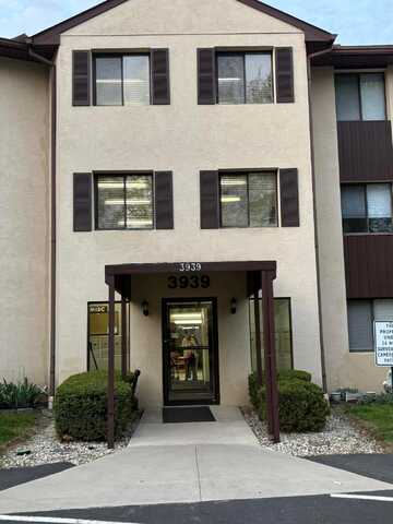 3939 Karl Road, Columbus, OH 43224