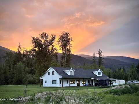 61 Lightfoot Dr, Sandpoint, ID 83864