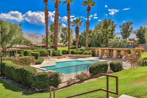 48992 Canyon Crest Lane, Palm Desert, CA 92260