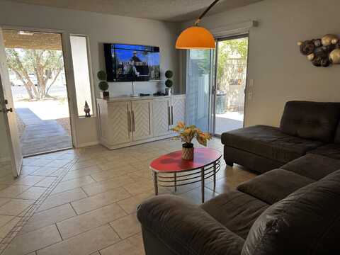 1679 Sunflower Court N, Palm Springs, CA 92262
