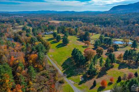 685 South Egremont Rd, Great Barrington, MA 01230