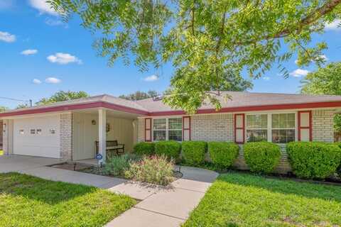 115 Erin Dr, Kerrville, TX 78028
