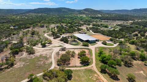 728 Upper Moffett Rd, Medina, TX 78055