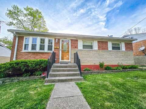 2949 Aquadale Lane, Cincinnati, OH 45211