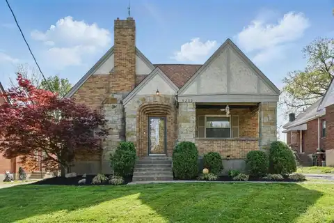 5232 Relluk Drive, Green, OH 45238