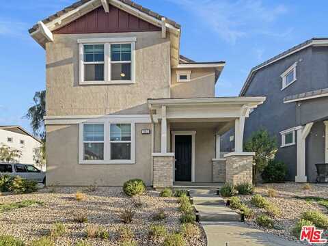 261 Galveston Ln, Palmdale, CA 93551