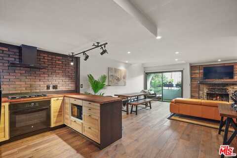 10926 Bluffside Dr, Studio City, CA 91604