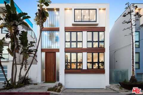 5106 Pacific Ave, Marina Del Rey, CA 90292