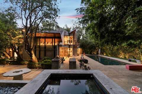 7728 Woodrow Wilson Dr, Los Angeles, CA 90046