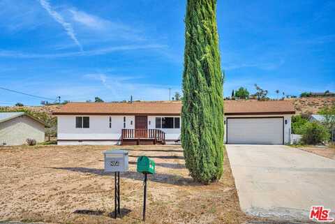 8055 Bangor Ave, Hesperia, CA 92345
