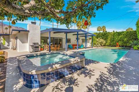 236 N Farrell Dr, Palm Springs, CA 92262