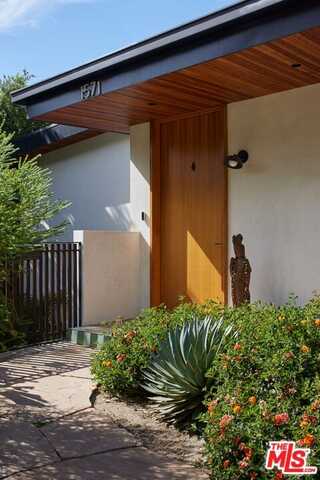 1571 Wildwood Dr, Los Angeles, CA 90041