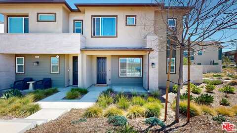 27651 Ensemble Pl, Valencia, CA 91381