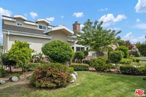 326 N Beachwood Dr, Los Angeles, CA 90004