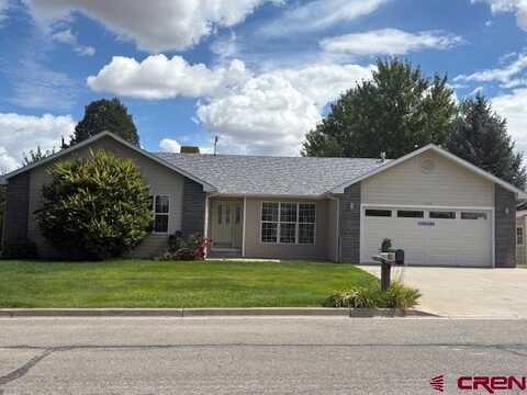 1702 Center St, Cortez, CO 81321