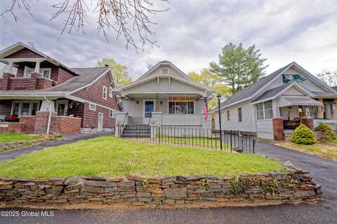 1146 Keyes Avenue, Schenectady, NY 12309