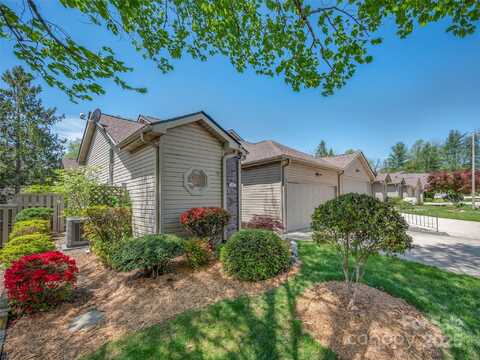 17 Tisha Lane, Hendersonville, NC 28739