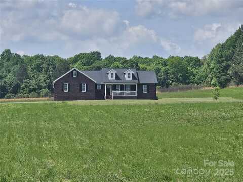 485 Hilltop Road, Oakboro, NC 28129