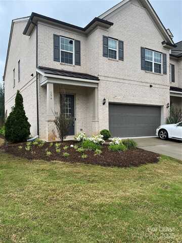 156 Heathbrook Lane, Waxhaw, NC 28173