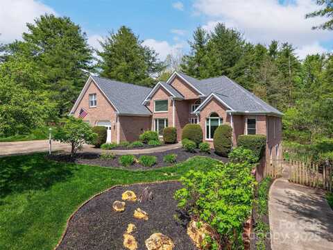 907 Rickel Drive, Hendersonville, NC 28739