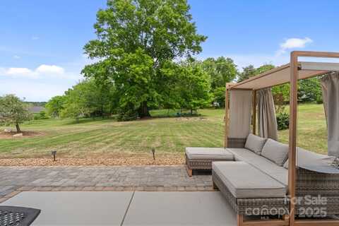 176 Jennymarie Road, Mooresville, NC 28115