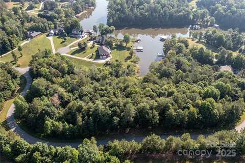 4852 Rio De Luna Drive, Hickory, NC 28601