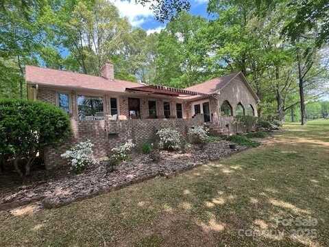 616 Indian Wells Circle, Lexington, NC 27295