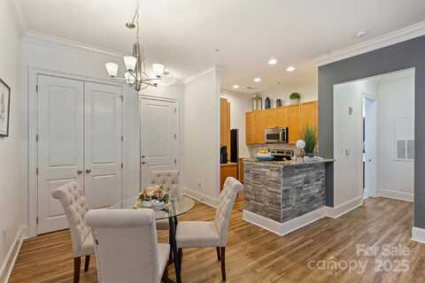 2934 Selwyn Avenue, Charlotte, NC 28209