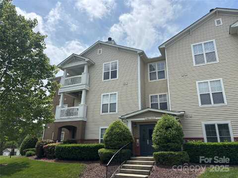 9027 Mcdowell Creek Lane, Cornelius, NC 28031