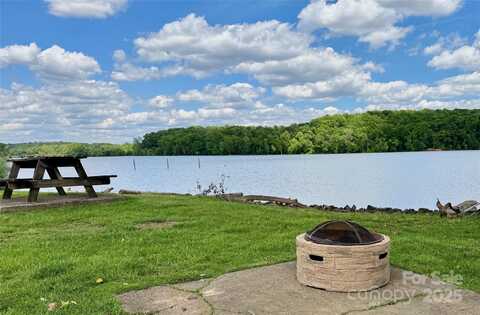 1404 River Drive, Belmont, NC 28012