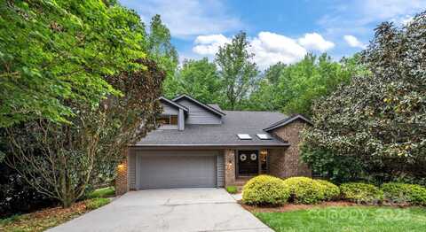 9310 Hunting Court, Matthews, NC 28105