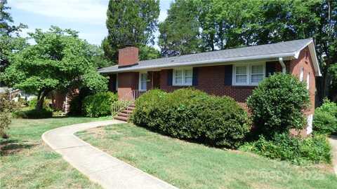 1245 Paddock Circle, Charlotte, NC 28209