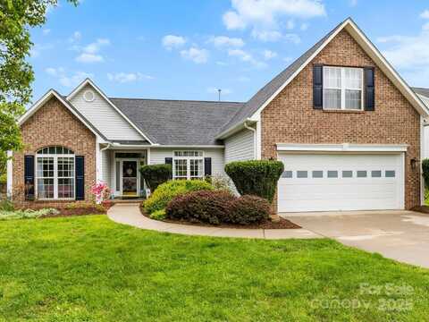 207 E Farm Creek Drive, Asheville, NC 28806