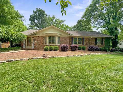 828 N 6th Street, Albemarle, NC 28001
