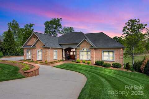 89 Wexford Point, Hickory, NC 28601