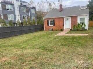 344 E Peterson Drive, Charlotte, NC 28217