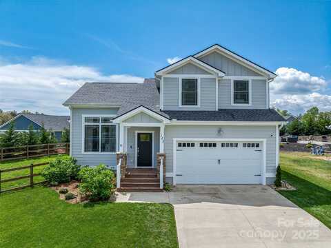 143 Windy Acres Knoll Drive, Hendersonville, NC 28792