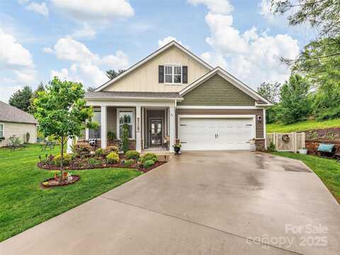 37 Honeycrisp Court, Flat Rock, NC 28731