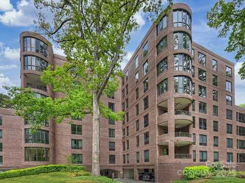 916 Cherokee Road, Charlotte, NC 28207