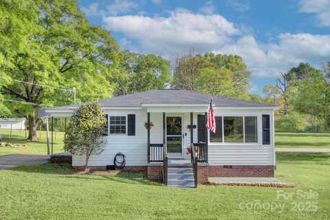 103 Moore Avenue, Mount Holly, NC 28120