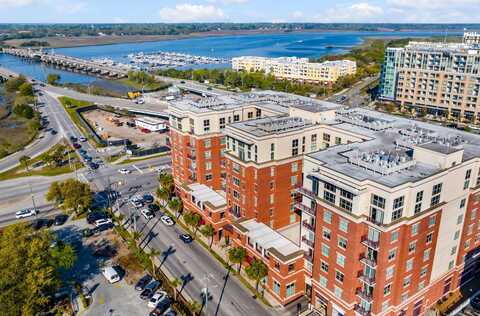 150 Bee Street, Charleston, SC 29401