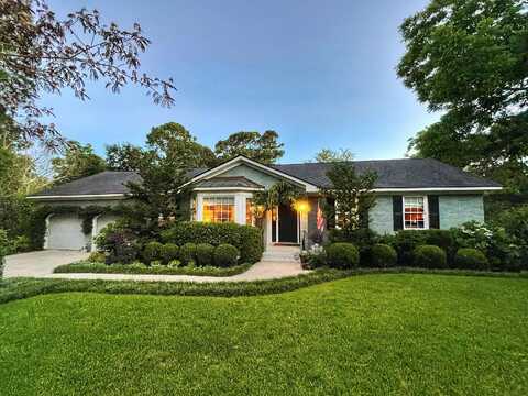 717 Chatter Road, Mount Pleasant, SC 29464