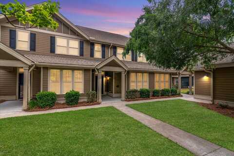 5514 Colonial Chatsworth Circle, North Charleston, SC 29418